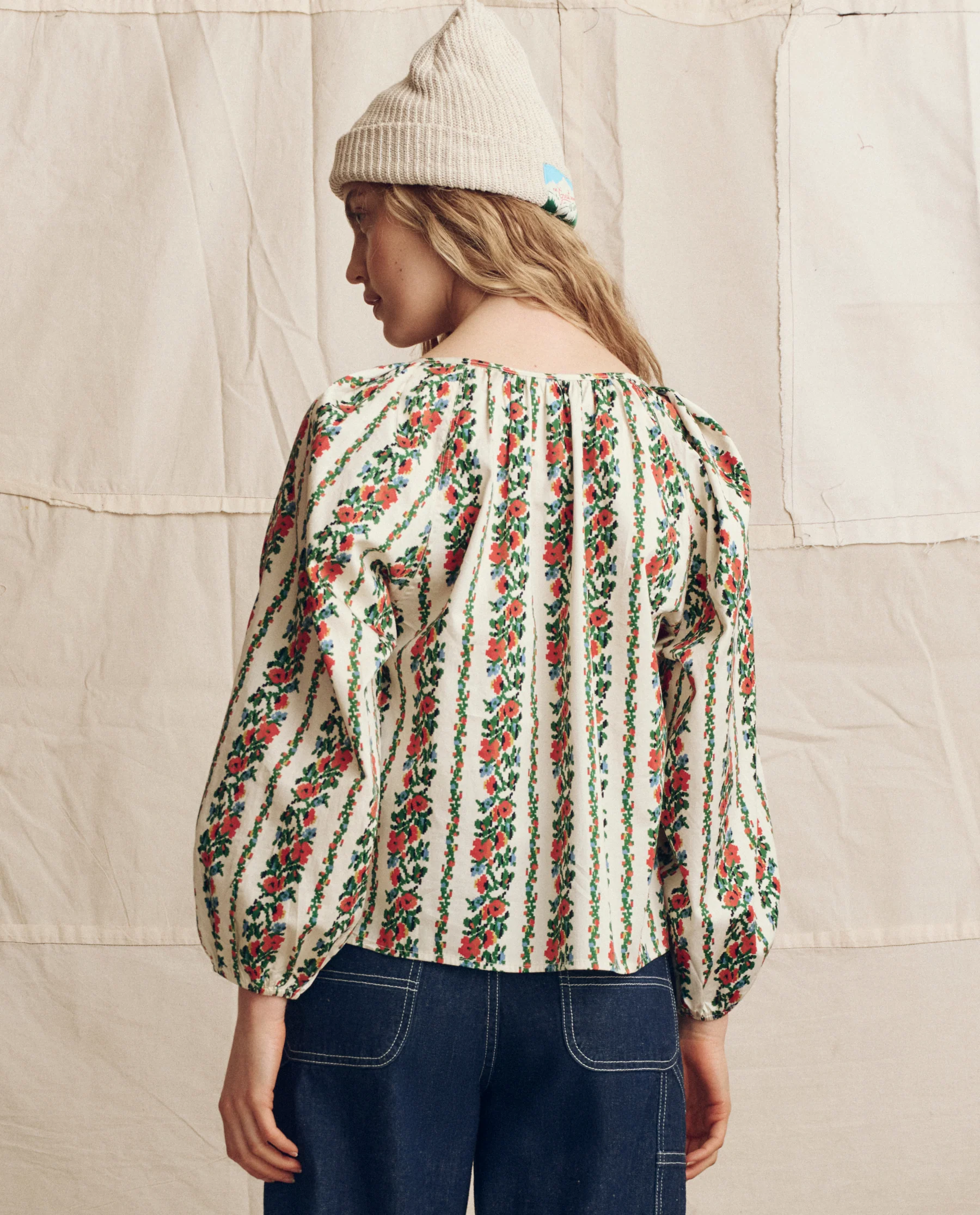 The Chariot Top. -- Tapestry Floral - Image 2