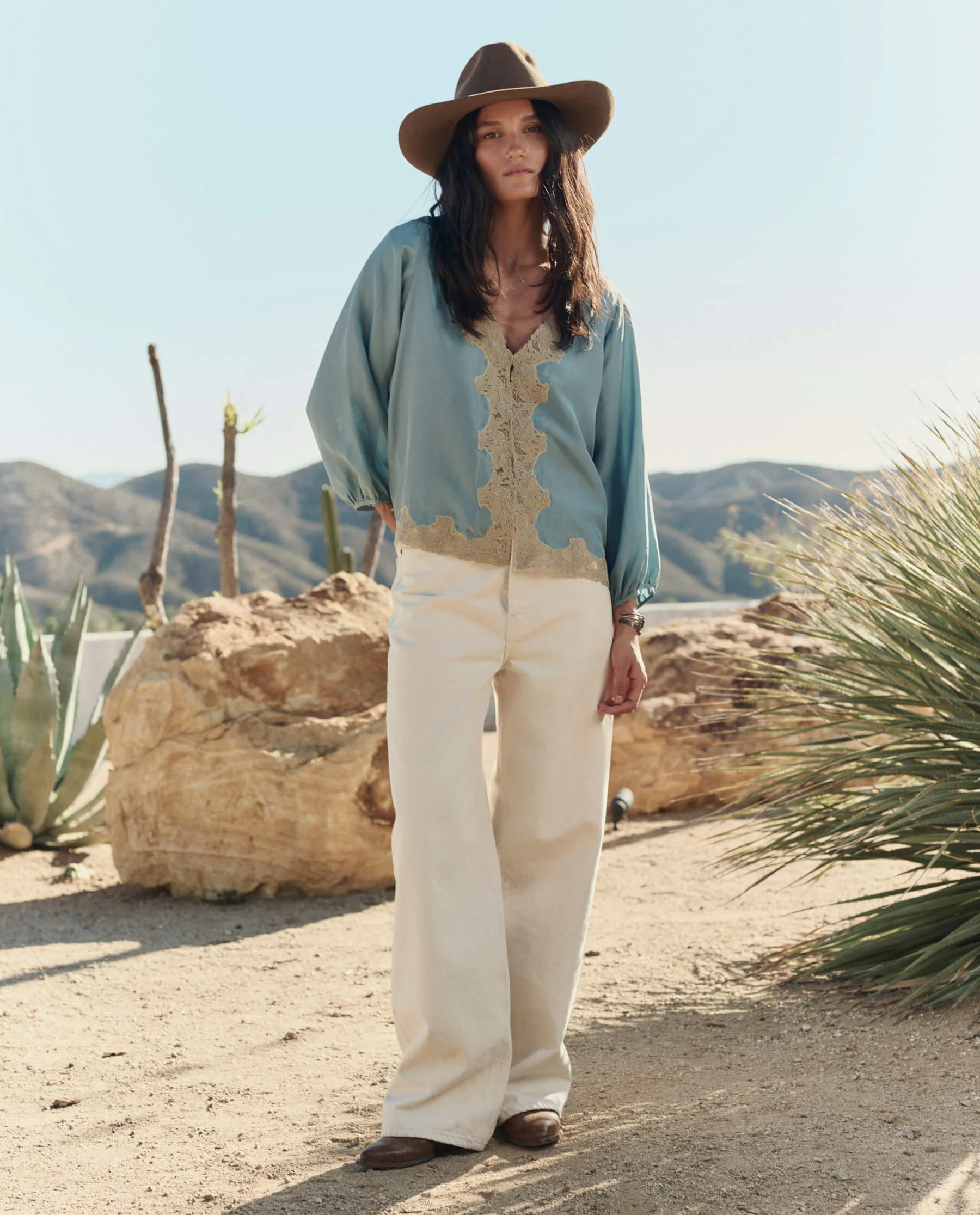 The Long Sleeve Legacy Top. -- Faded Blue and Cream - Image 5