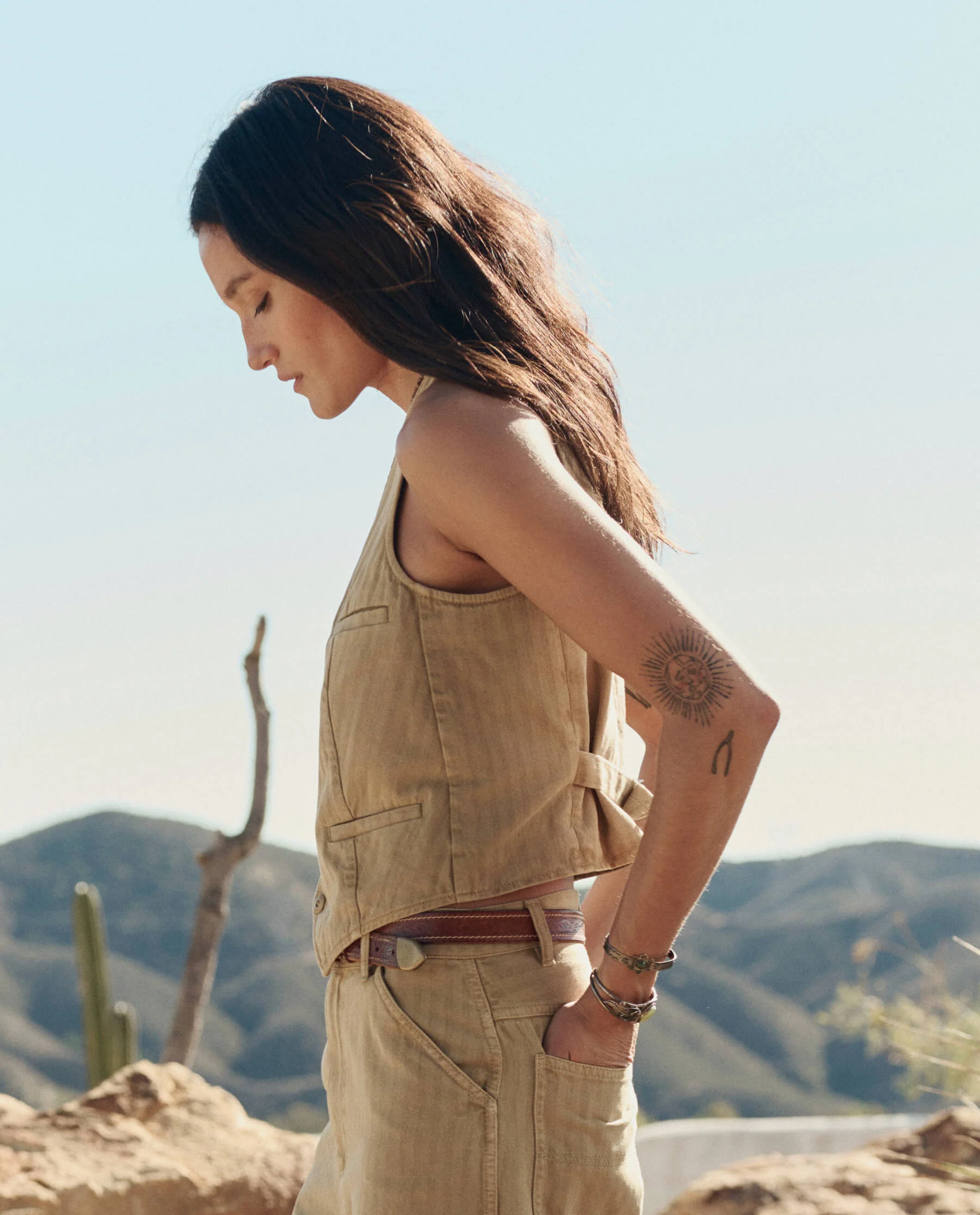 The Suit Vest. -- Golden Sand - Image 3